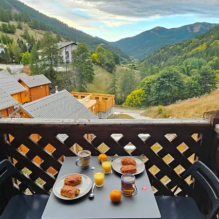 Cosy Avec Vue Imprenable, Pres De Piste